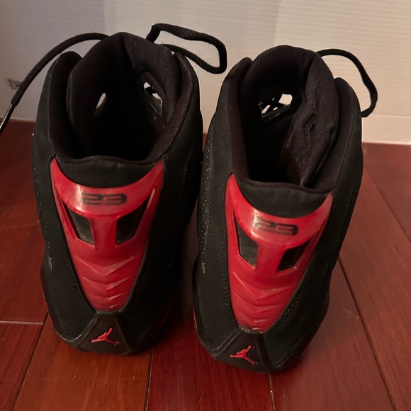 NIKE Air Jordan B'Loyal 'Black Varsity Red' - Picture 3 of 5
